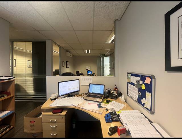 121M² OFFICE TO LET IN ROSEBANK